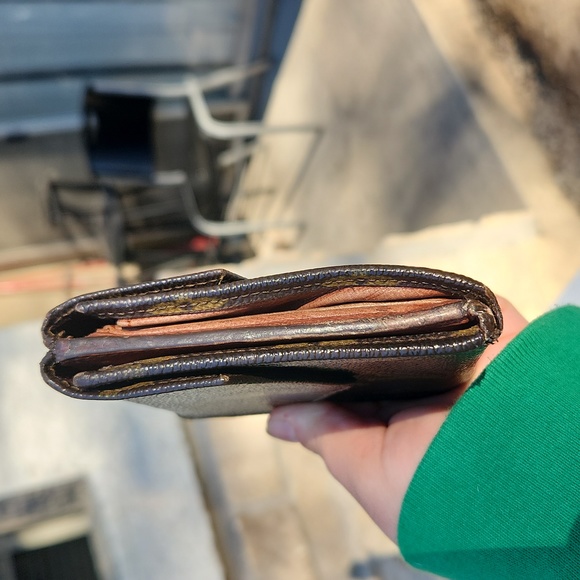 Louis Vuitton Vintage Monogram Double Snap Wallet - Picture 14 of 14